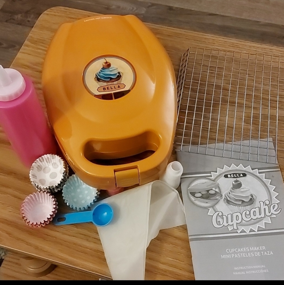 Bella Mini Cupcake Machine